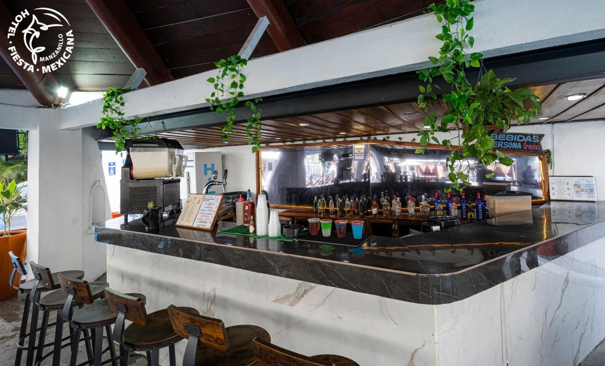 墨西哥嘉年华酒店 曼萨尼约 外观 照片